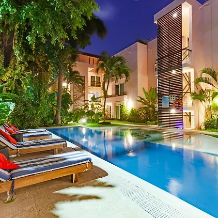 Via Tendenza Condos